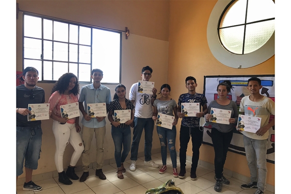 Promotores Voluntarios Certificados en Metodolog&iacute;as de Apoyo a la Labor Comunitaria.