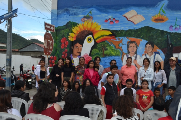 Inauguraci&oacute;n del mural "Mi derecho a la educaci&oacute;n"