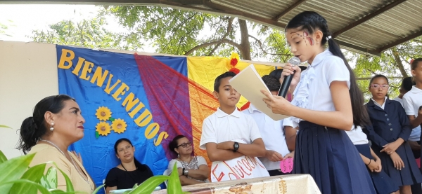 Ni&ntilde;as y Ni&ntilde;os del J&iacute;caro Presentan Propuestas de Agenda Infantil a Delegada del MINED Municipal y MIFAN